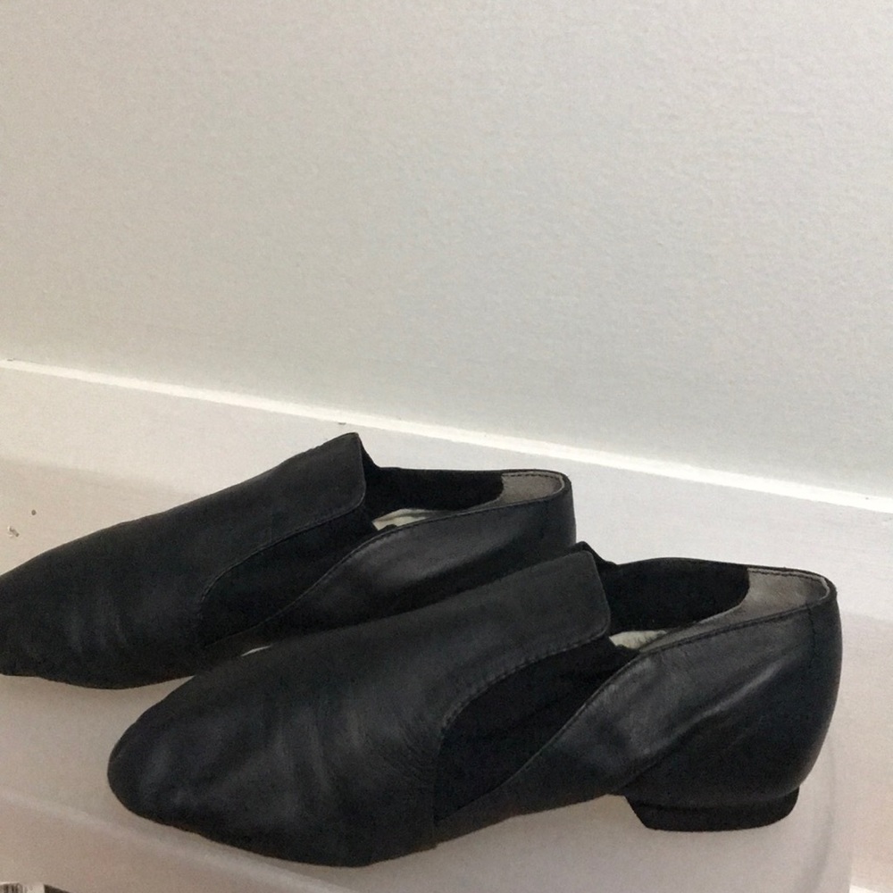 Bloch Black jazz shoes(size 6 1/2)